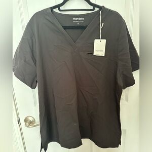 NWT Mandala Women’s 1-Pocket Scrub Top – Black, 2XL